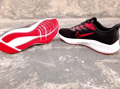 Nike Air Zoom Winflo 7 Black/Red