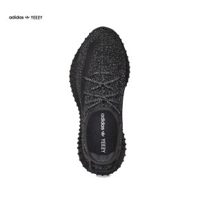 black reflective yeezy 350 v2